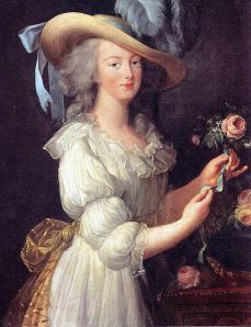 Marie Antoinette en chemise, portrait of the queen in a "muslin" dress, by Louise Élisabeth Vigée Le Brun (1783). 