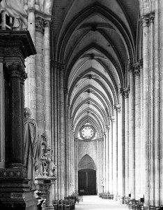 Amiens_Cathedral,_1903